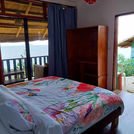 Miley Lodging Restobar New Busuanga ภายนอก รูปภาพ