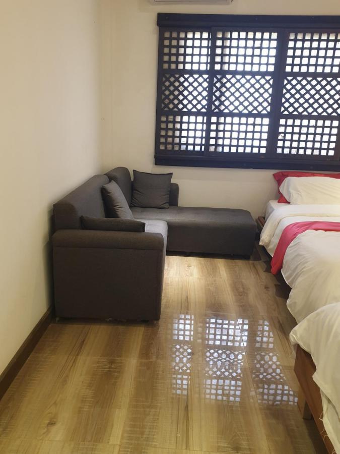 Miley Lodging Restobar New Busuanga ภายนอก รูปภาพ