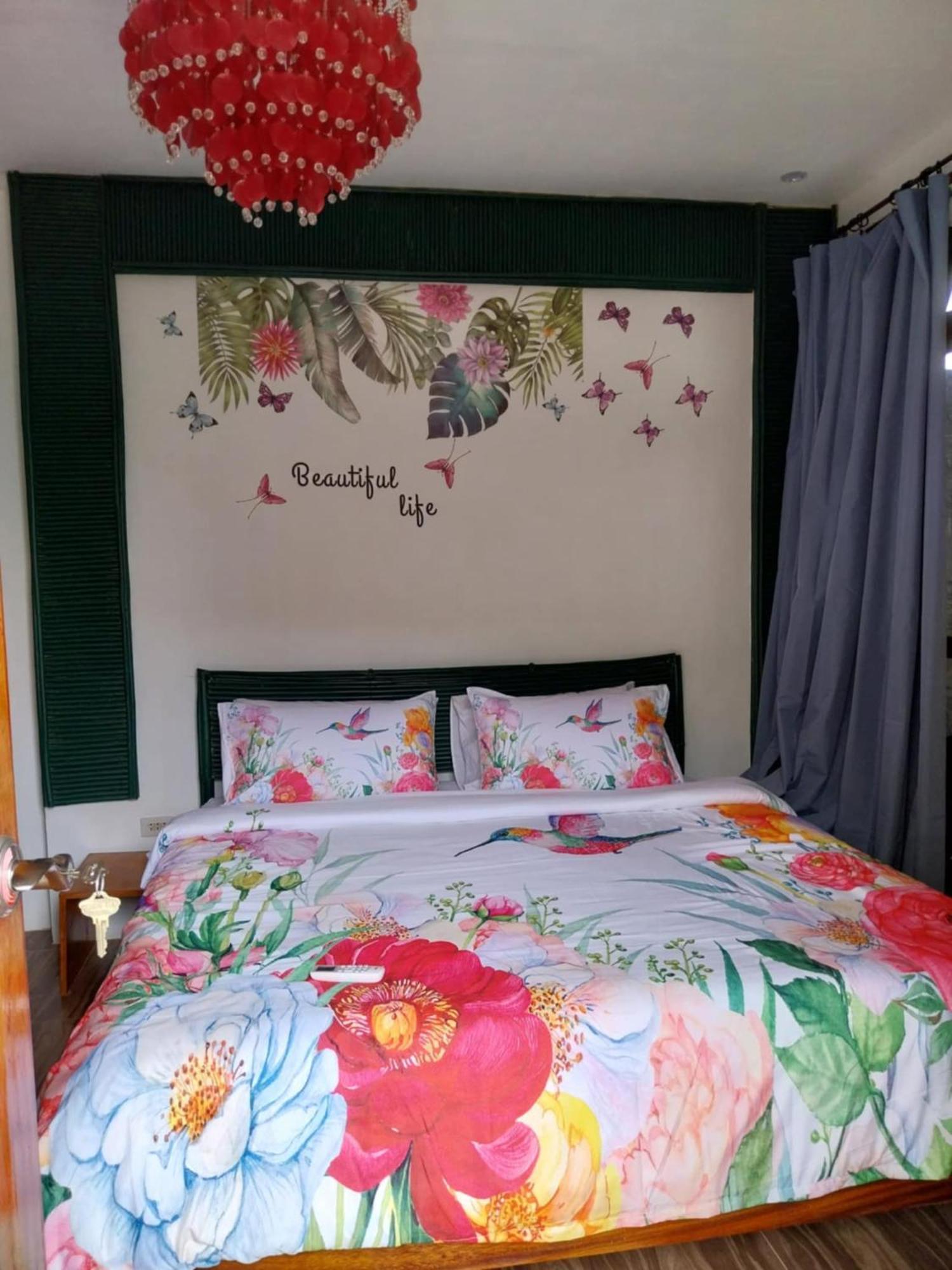 Miley Lodging Restobar New Busuanga ภายนอก รูปภาพ